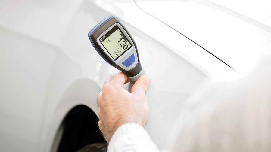 QNix 5500塗層測厚儀測量汽車塗層